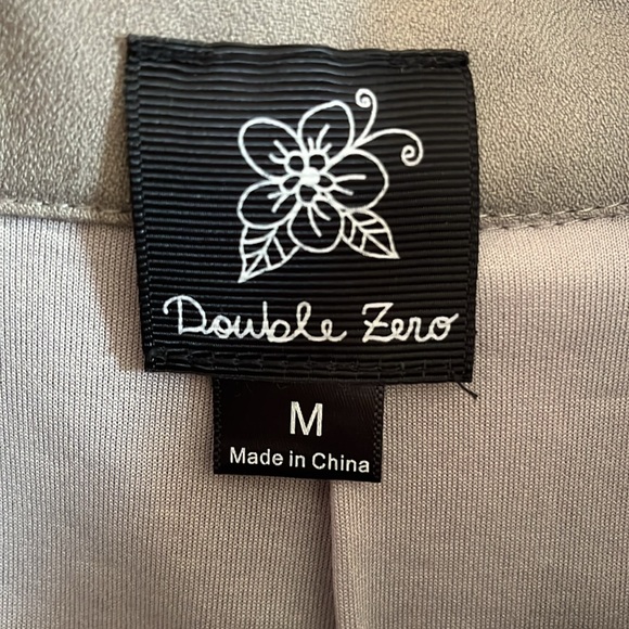 Double Zero Taupe Trench Coat w/Flared Silhouette & faux leather trim Size Small - Picture 12 of 15